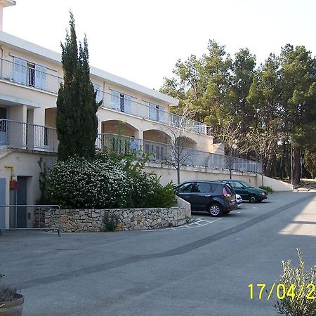 Auberge De Jeunesse Jas De Bouffan 엑상프로방스 외부 사진