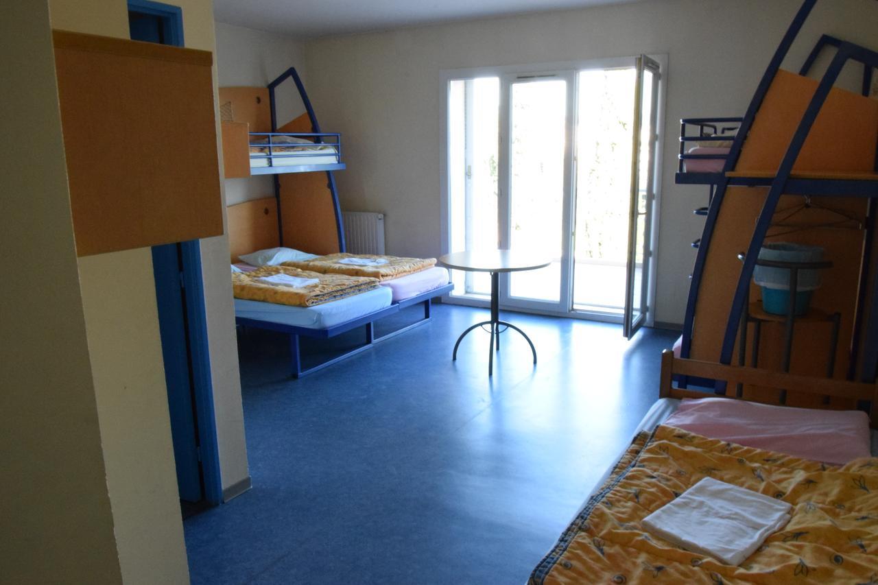 Auberge De Jeunesse Jas De Bouffan 엑상프로방스 외부 사진