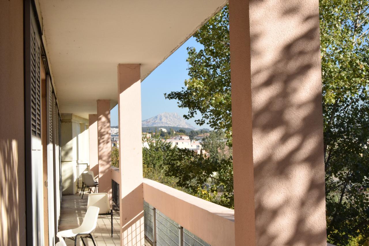 Auberge De Jeunesse Jas De Bouffan 엑상프로방스 외부 사진