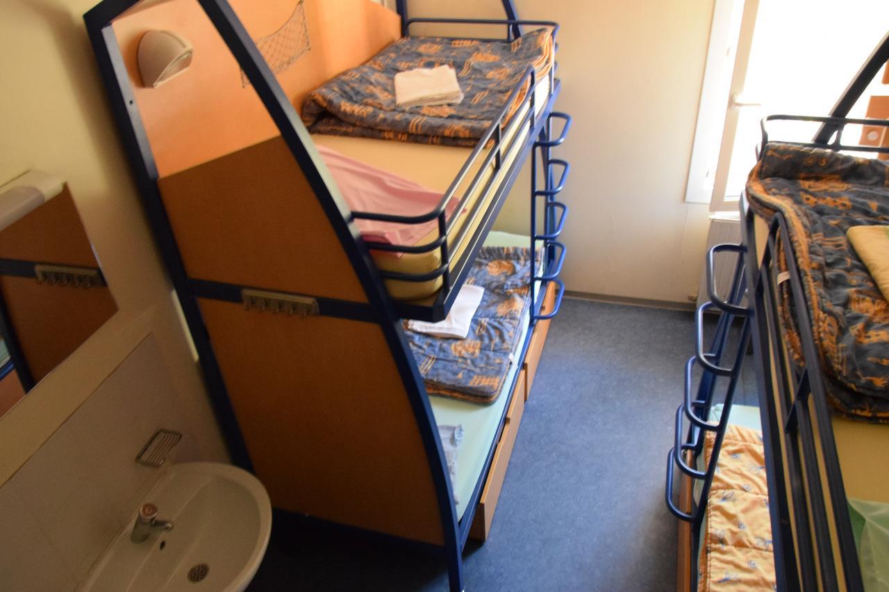 Auberge De Jeunesse Jas De Bouffan 엑상프로방스 외부 사진